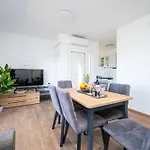 Dom wakacyjny Secluded House With A Parking Space Cove Zuborovica, Pasman - 24333