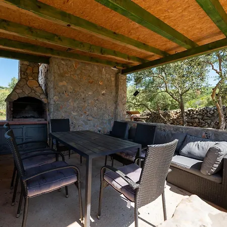 Feriehus Secluded House With A Parking Space Cove Zuborovica, Pasman - 24333 Neviđane