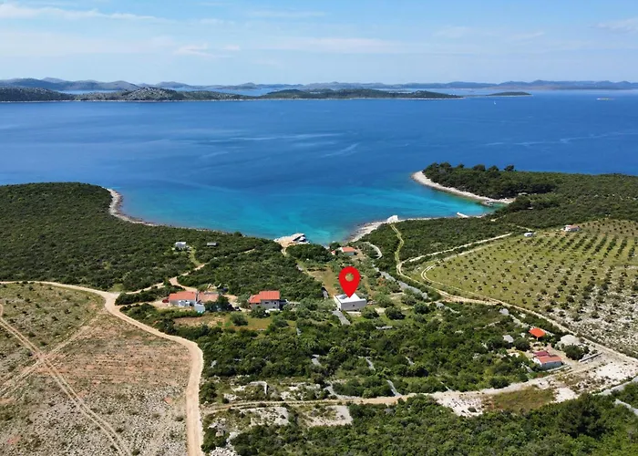 Dom wakacyjny Secluded House With A Parking Space Cove Zuborovica, Pasman - 24333 Neviđane
