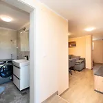 بيت للعطل Secluded House With A Parking Space Cove Zuborovica, Pasman - 24333 Neviđane